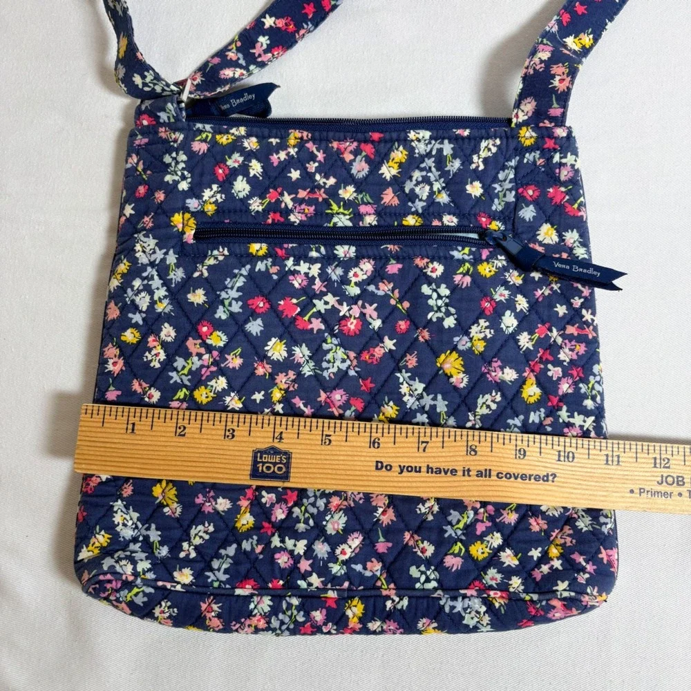 Vera Bradley Crossbody Bag Small Navy Blue Floral Excellent Quilted Cotton Zip